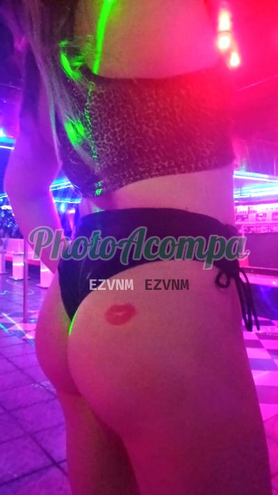 Cacau Borges, mulher que faz videochamadas e sexting