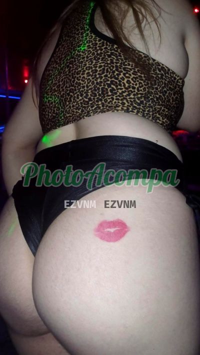 Cacau Borges, mulher que faz videochamadas e sexting
