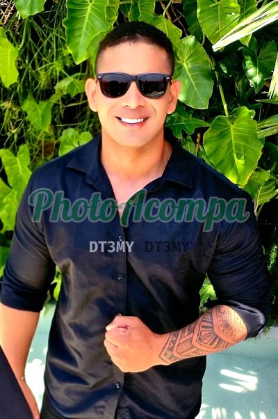 The rock (86) 99817-9504, garoto de programa em Teresina