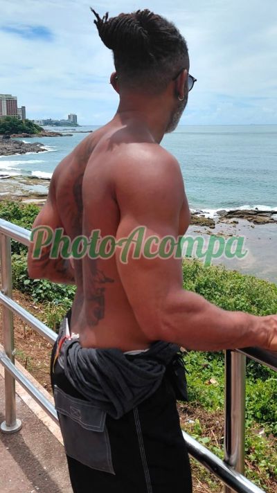 Rastafári (21) 96616-8686, garoto de programa no Centro (RJ)