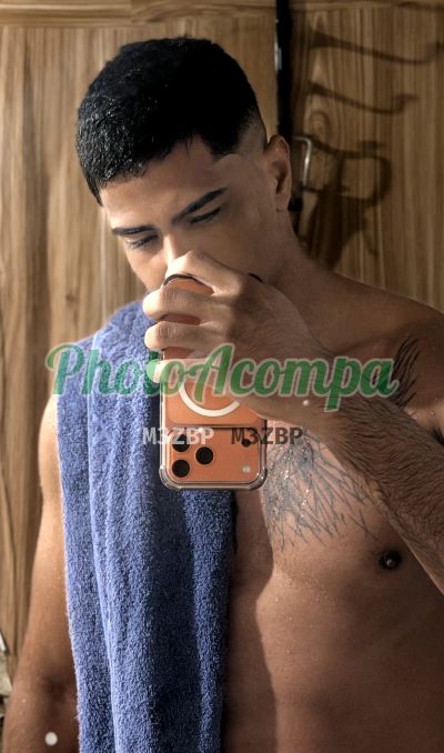 Moreno (21) 97140-7616, garoto de programa no Rio de Janeiro