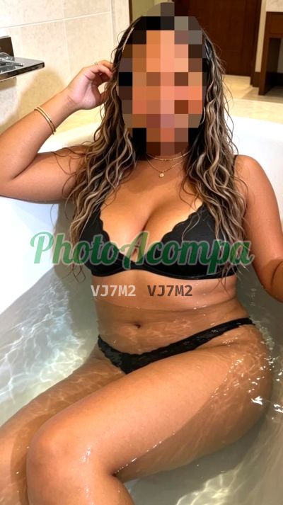 Lívia (21) 98085-8274, acompanhante em São João de Meriti