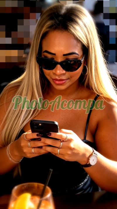 Lívia (21) 98085-8274, escort em São João de Meriti