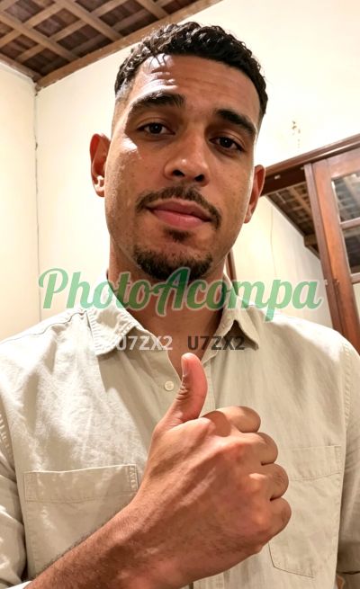 Lipe (81) 99389-5855, garoto de programa em Paulista