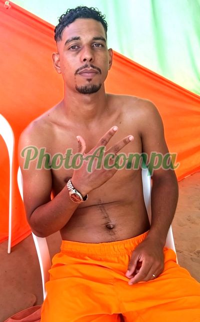 Lipe (81) 99389-5855, garoto de programa em Paulista