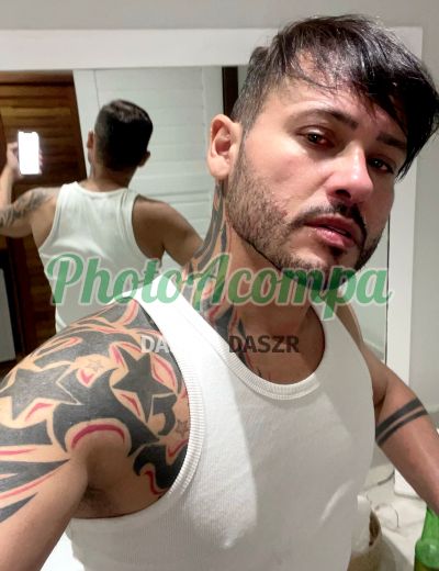 Massoterapeuta (11) 92213-8165, homem que faz massagens eróticas na República (SP)