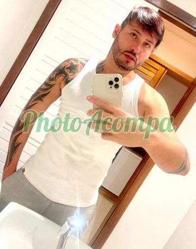 Massoterapeuta (11) 92213-8165, homem que faz massagens eróticas na República (SP)