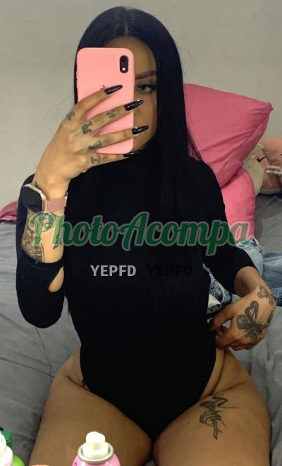 Aninha, mulher que faz videochamadas e sexting