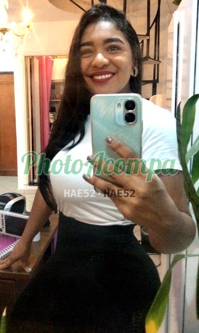 Larissa (21) 97201-2650, mulher que faz massagens eróticas no Centro (RJ)