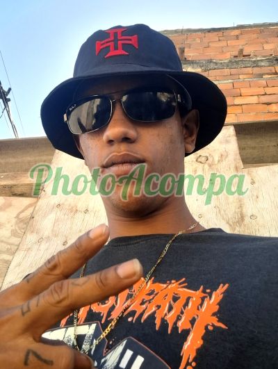 Paul (21) 97274-8442, garoto de programa no Rio de Janeiro