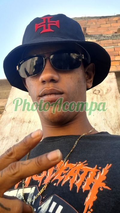 Paul (21) 97274-8442, garoto de programa no Rio de Janeiro