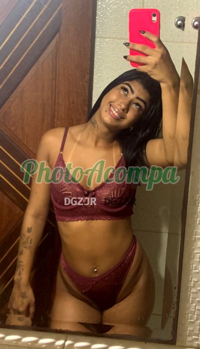 Carol Ávila (17) 99678-4869, garota de programa em Salvador