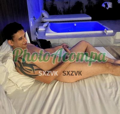 Bruno (47) 98459-7093, garoto de programa em Balneário Camboriú
