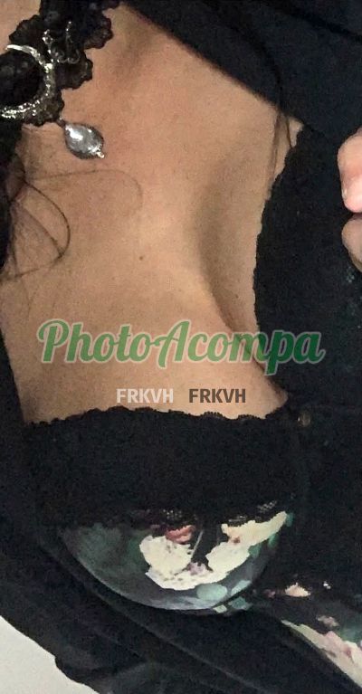 Lia Tanure (13) 97829-0624, escort em Santos