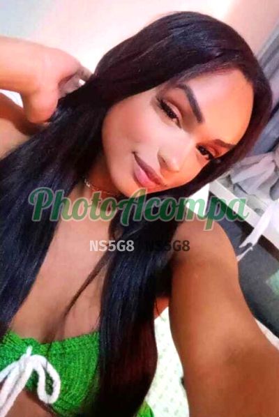Kathelin Avellar, travesti em Jacarepaguá (RJ)
