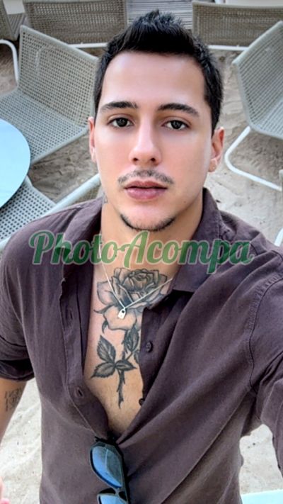 João Lucas (17) 99180-0653, garoto de programa em São Paulo