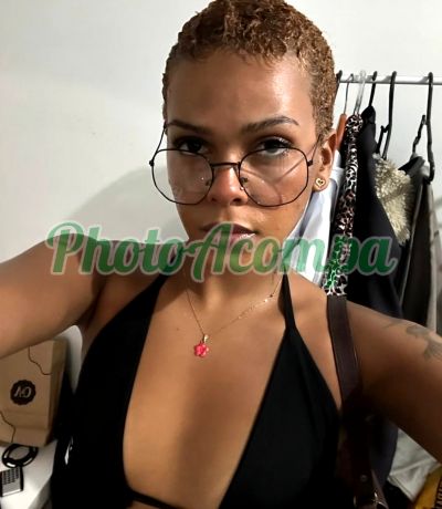 Gabriella Mendes (21) 99741-0085, travesti em Niterói