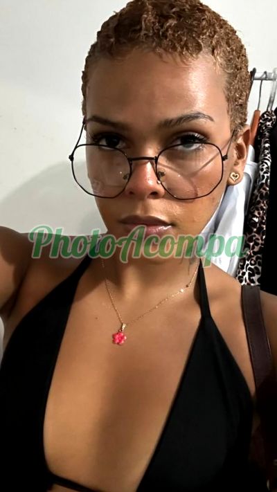 Gabriella Mendes (21) 99741-0085, travesti em Niterói