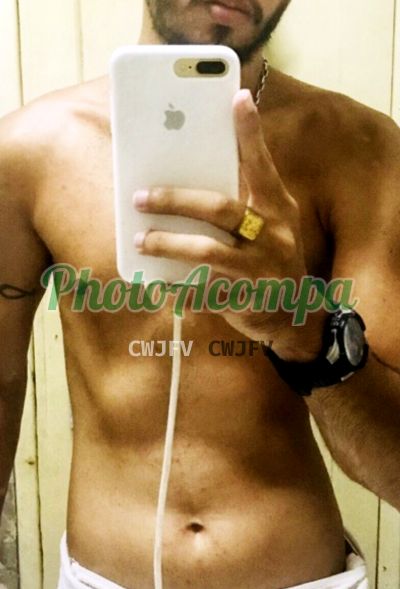 Moreno Bom (21) 98379-8454, garoto de programa em Jacarepaguá (RJ)