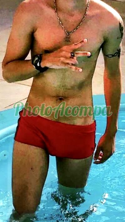 Moreno Bom (21) 98379-8454, garoto de programa em Jacarepaguá (RJ)