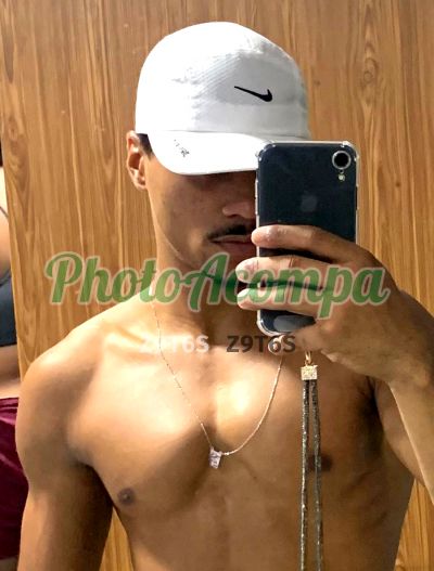 Johni (21) 96674-4289, garoto de programa no Rio de Janeiro