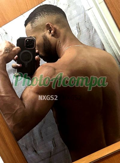 Henrique (21) 97541-3902, garoto de programa em Copacabana (RJ)
